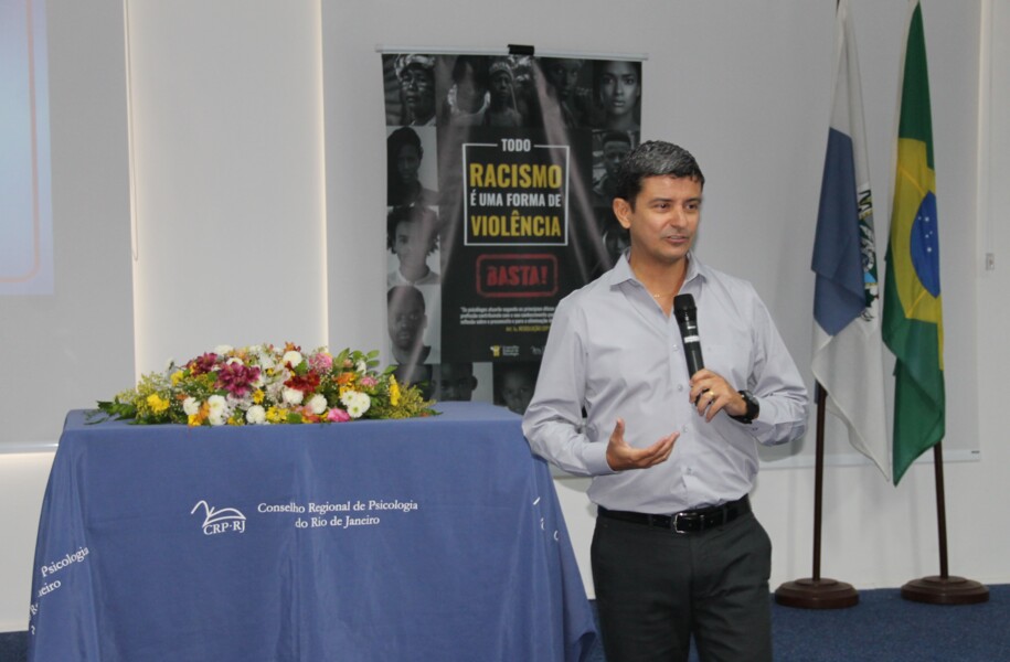 crp-rj-realiza-primeira-entrega-de-carteira-profissional-da-nova-gestao