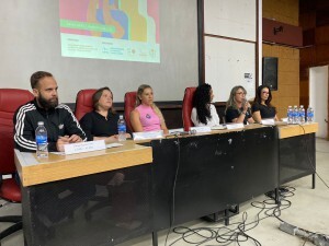 i-seminario-sobre-politica-de-drogas-saude-mental-e-comunidades-terapeuticas-lota-auditorio-na-uerj