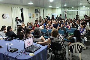 o-42-cine-psi-foi-para-comemorar-o-dia-da-o-psicologa-o-e-lembrar-as-historias-das-lutas-e-conquistas-entre-elas-da-casa-do-crp-rj-subsede-baixada-fluminense